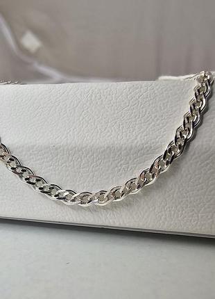 Срібний ланцюжок з незвичайним плетінням нонна