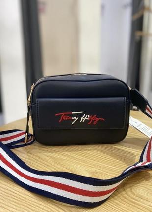 Сумка кросс боди от tommy hilfiger1 фото