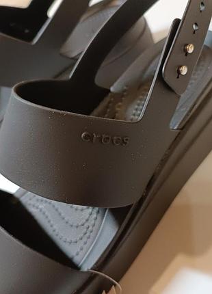 Crocs brooklyn low босоніжки, сандалі жіночі w10.5 фото