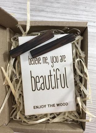 Сережки деревянные в подарочной коробочке3 фото