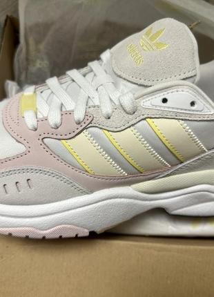 Кроссовки adidas retropy f90