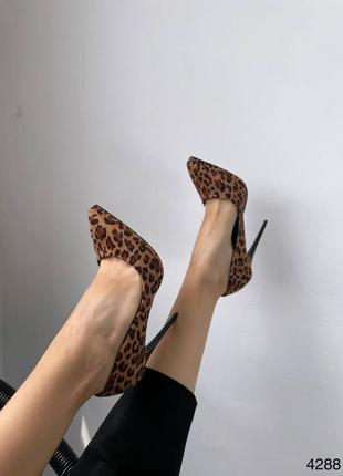 Женские туфли лодочки леопард на шпильке3 фото