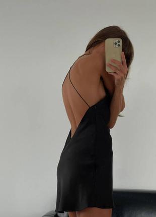 Маленькое черное платье, легкое с открытой спиной6 фото
