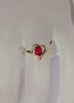 Золотое кольцо сердце с рубином 0,50 карат 17 мм. желтое золото женское3 фото
