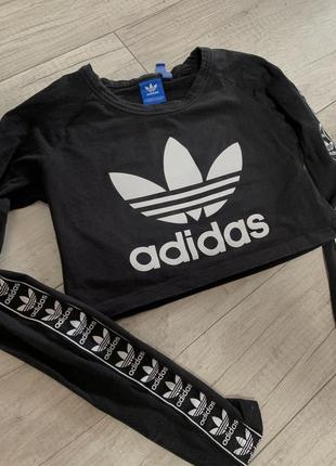 Топ adidas