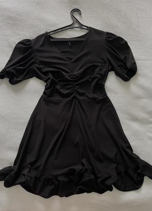 Женское платье