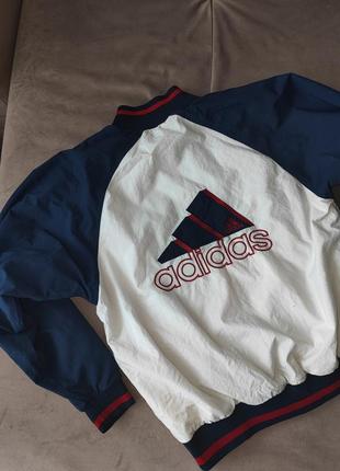 Вінтажна куртка adidas
оригінал3 фото