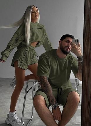 Парные костюмы чел и жен. в цветах