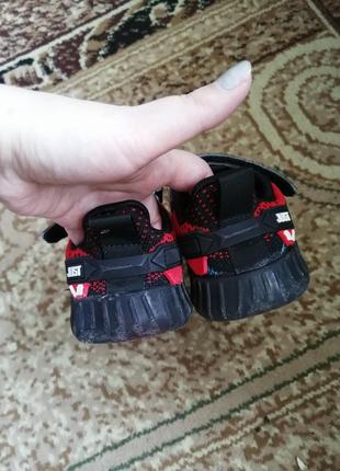 Кросівки для хлопчика (27 розмір)5 фото