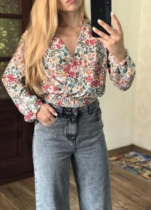 Блуза в цветочный принт1 фото
