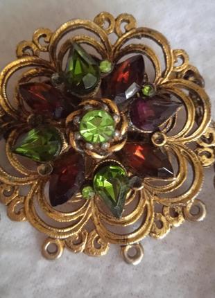 Гарна вінтажна брошка часу срср, чехословакія