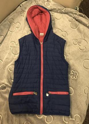 Безрукавка на дівчинку 11-12 років