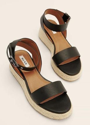 Босоножки от na-kd