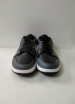 Кроссовки мужские, foot nike, черные с серым и белой подошвой, ножна шнурках, натуральная кожа.
т-4612.цена-1900грн
розміри:41;42;43;44;45;46.6 фото