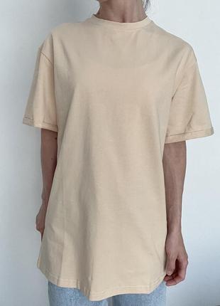 Бежева оверсайз футболка