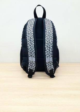 Рюкзак школьный средний 35 см со светоотражающими вставками2 фото