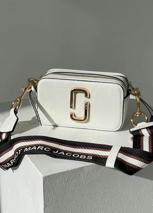 Белая женская сумка marc jacobs small camera bag