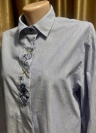 Жіноча сорочка imperial landhause бавовна синьо-біла тонка смужка, вишивка квіти розмір 38/m6 фото