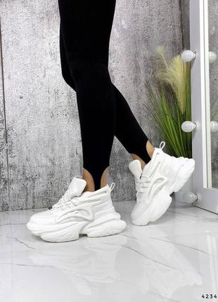 Круті білі жіночі кросівки2 фото