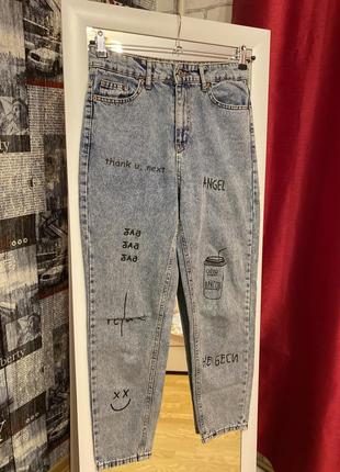 Стильні джинси мом з написами, s-m3 фото