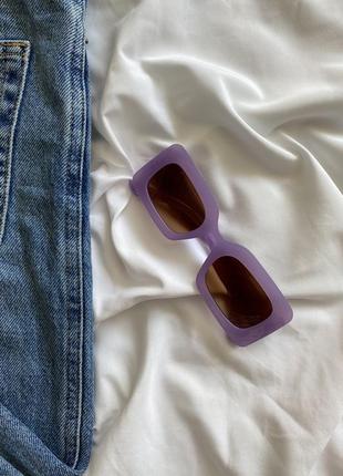 Фиолетовые яркие имиджевые очки9 фото