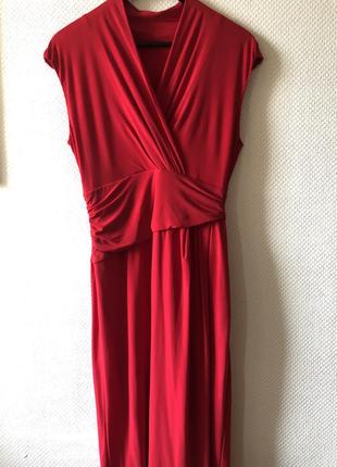 Красное платье в стиле max mara