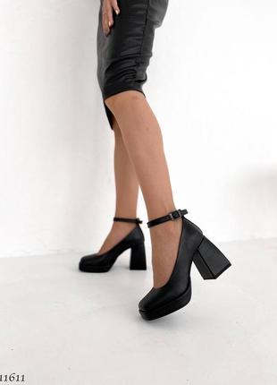 Черные натуральные кожаные трендовые туфли на высоком толстом каблуке с платформой ремешком кожа10 фото