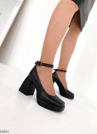 Черные натуральные кожаные трендовые туфли на высоком толстом каблуке с платформой ремешком кожа8 фото