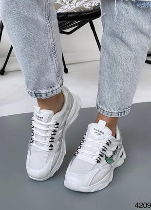 Женские кроссовки в стиле найк белые на платформе маломерки8 фото