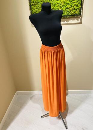 Яскрава спідниця в підлогу3 фото