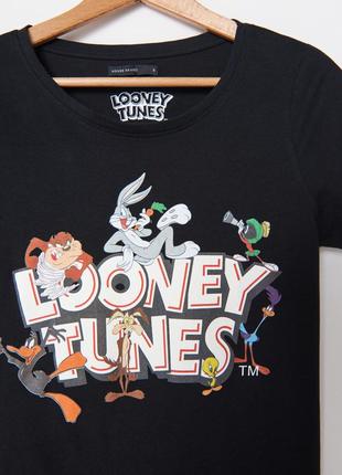 Футболка looney tunes house brand s3 фото