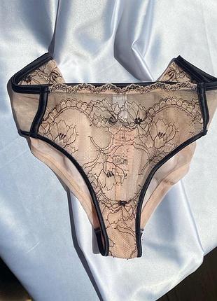 Кружевные трусики