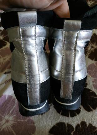 Ботинки на плотформе,серебро,невесомые,,серебро+ чёрный,размер 36.5 фото