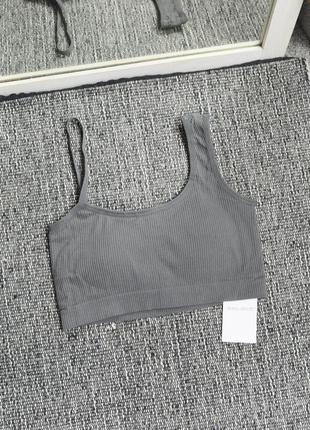 Новый асимметричный топ со вставками в груди select