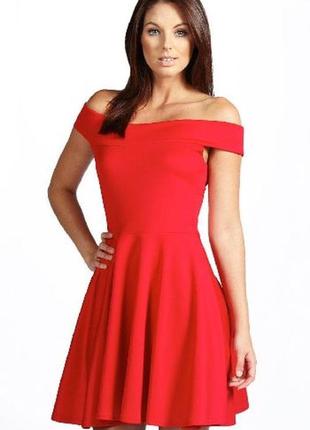 Красное нарядное миди платье с открытыми спущенными плечами boohoo великобритания этикетка1 фото