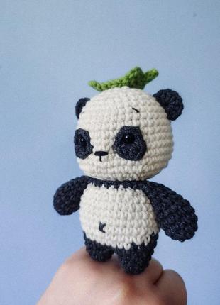 Панда. в'язана іграшка. амігурумі2 фото