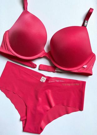 Комплект victoria’s secret оригинал1 фото