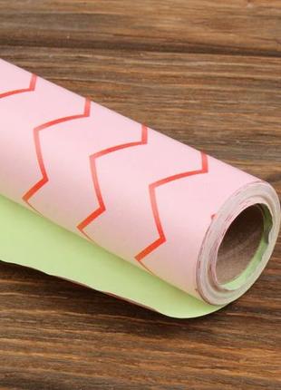 Бумага упаковочная "зигзаг+розовый" германия, рулон 9,14 м*70 см3 фото