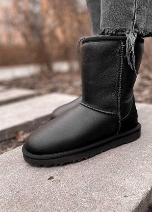 Ugg classic short! жіночі шкіряні зимові уггі/ чоботи/ черевики/ місяцеходи 😍{із хутром}