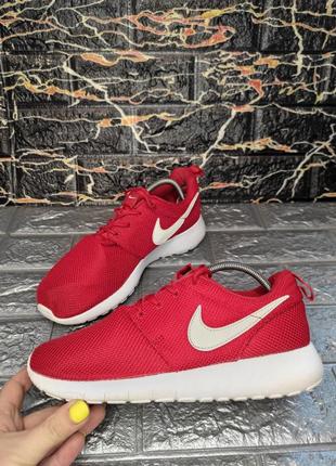 Кроссовки nike roshe