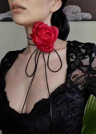 Колье чокер с большим цветком темно-красным  на шею ожерелье с розой5 фото