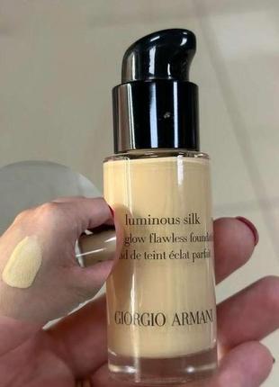 Тональний крем - armani luminous silk #3