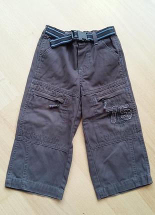 Серые брюки с ремнем на 3/4 года
r e b e l1 фото