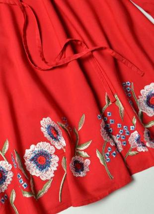 Красивое красное платье с вышивкой цветы с длинным рукавом вискоза3 фото