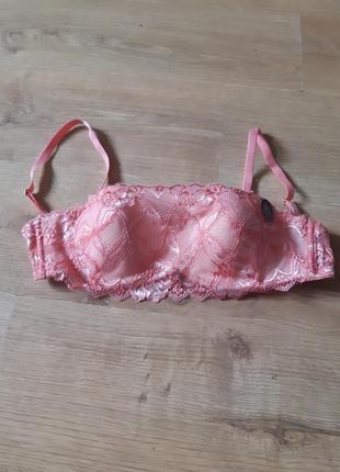 Бюзтгалтеры афтен еден, клео 70 с