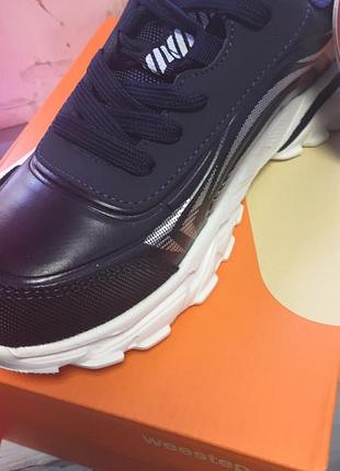 Кросовки шкіряні weestep