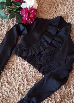 Болеро. пиджак. піджак.