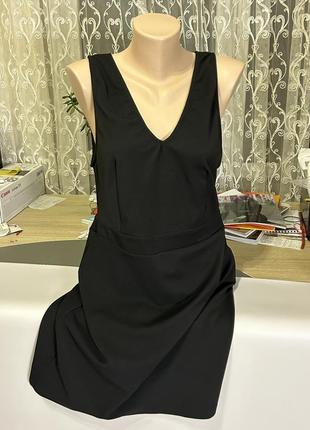 Черное маленькое платье bershka9 фото