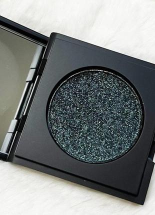 Тіні спаркли dose of colors
block party single eyeshadow
відтінок night sky2 фото