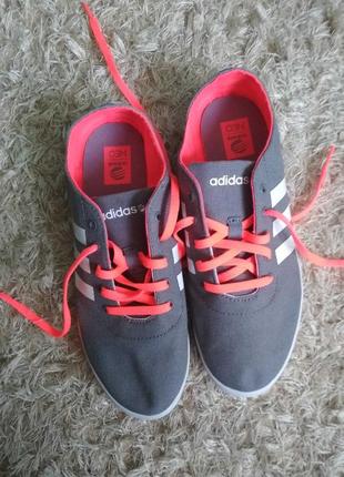 Кеды фирмы adidas2 фото